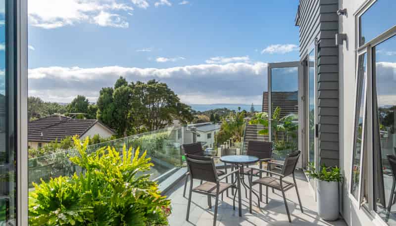 219 East Coast Road, Campbells Bay