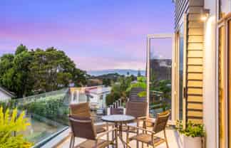 219 East Coast Road, Campbells Bay