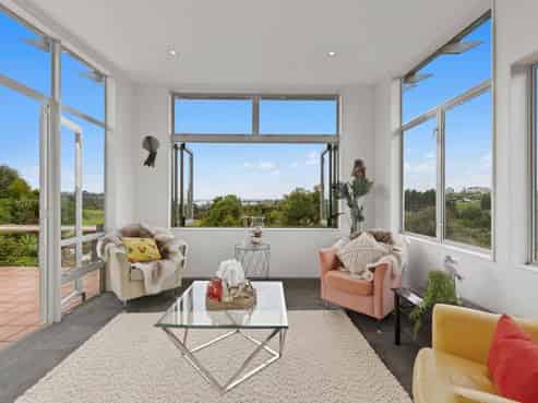 15 Tudor Park Drive, Whitford