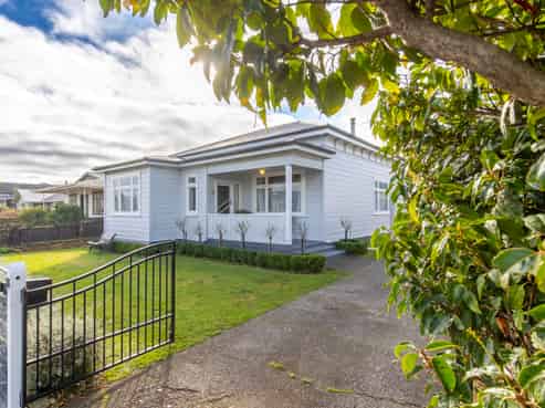 43 Gordon Street, Dannevirke