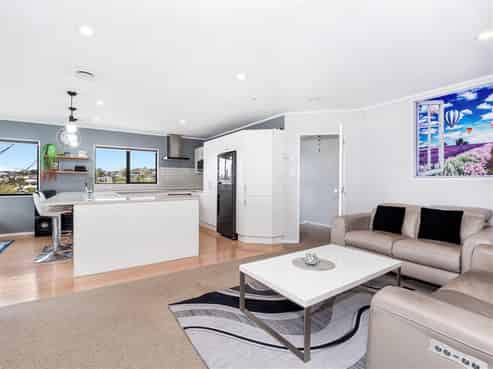  37 Poike Road, Hairini