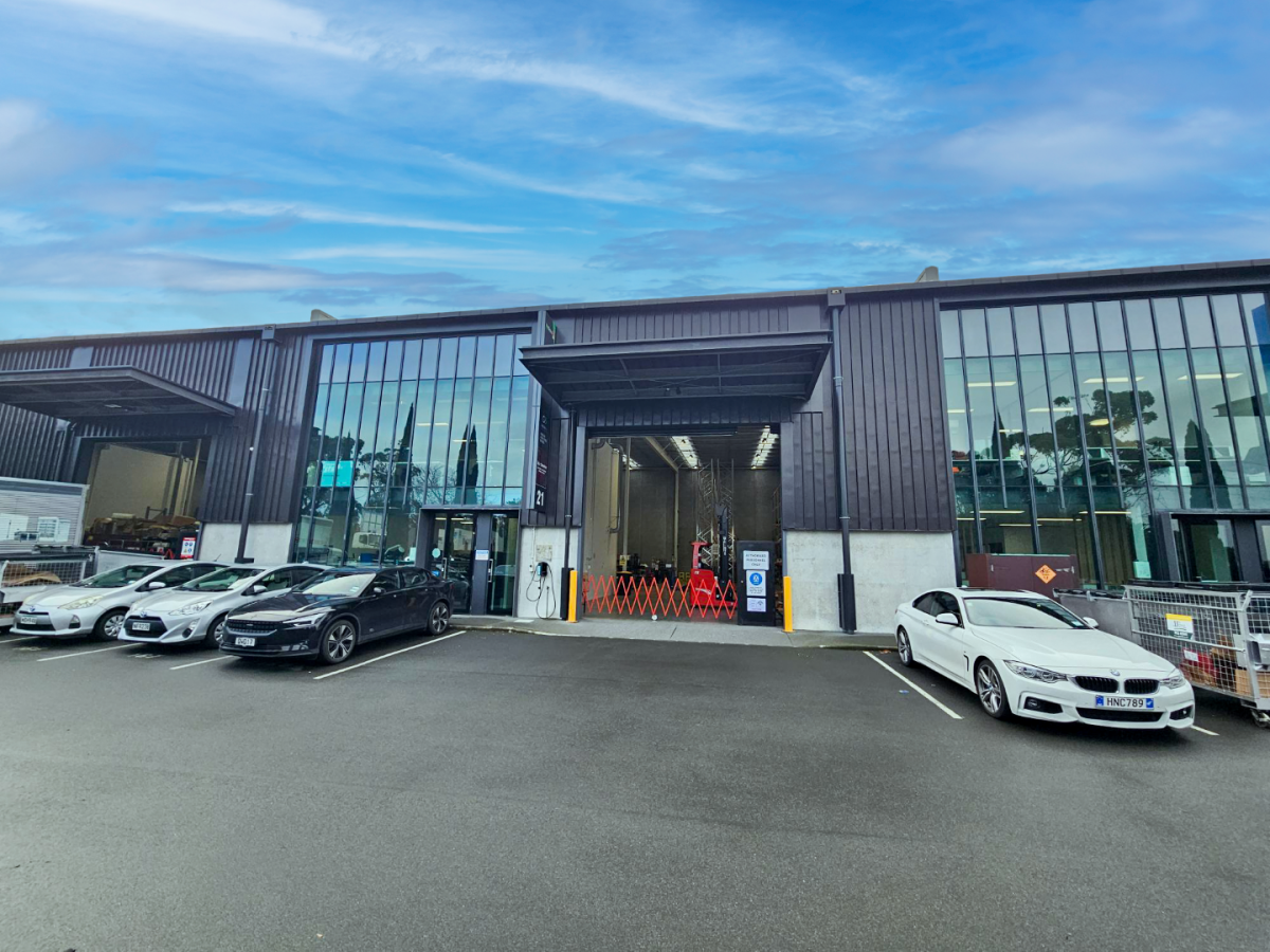 Centrally Located Warehouse - Near New!, Onehunga