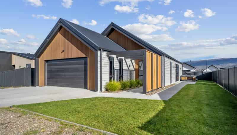 5 Williams Crescent, Alexandra
