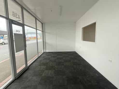 Prime frontage to Kamo Road!