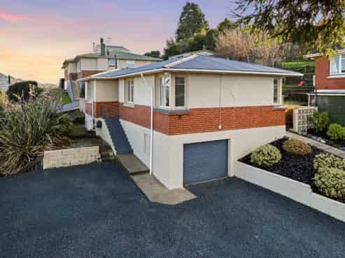 13 John Street, Abbotsford