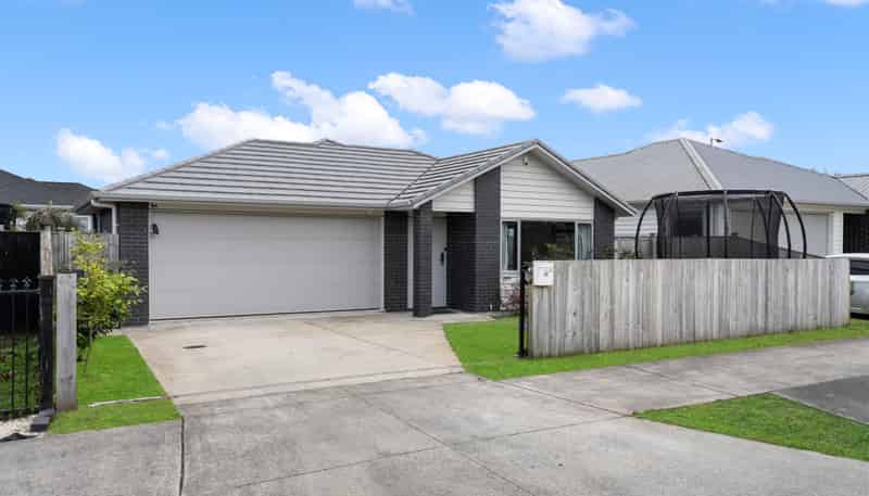 15 Moemoea Avenue, Kumeu