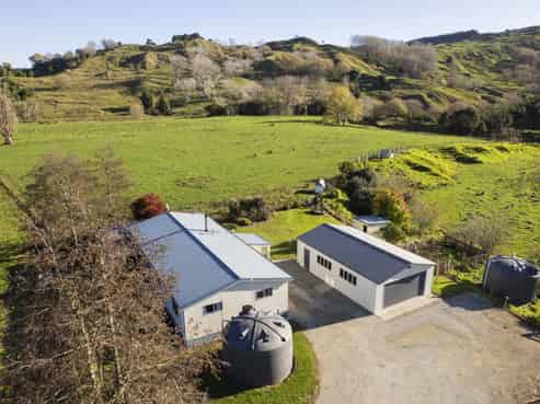 911 Kanakanaia Road, Te Karaka