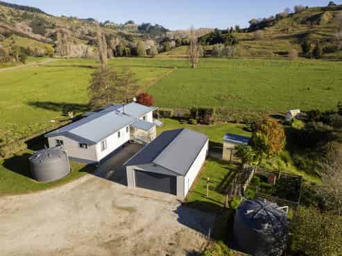 911 Kanakanaia Road, Te Karaka