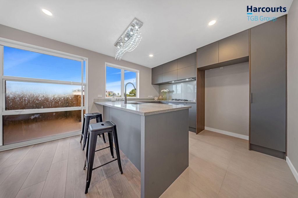 Stylish 4-Bedroom - Prime Takanini Location - Mehr