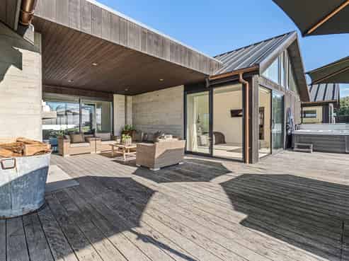 438a Lower Pitone Road, Pitone