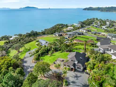 1052 Cove Road, Langs Beach
