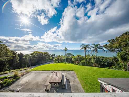 1052 Cove Road, Langs Beach