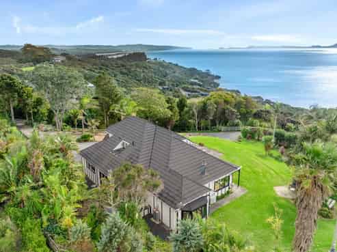 1052 Cove Road, Langs Beach