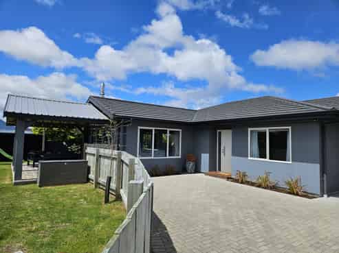 8 Stonefly Place, Nukuhau