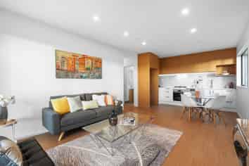 37A,B,C,F Flanshaw Road, Te Atatu South