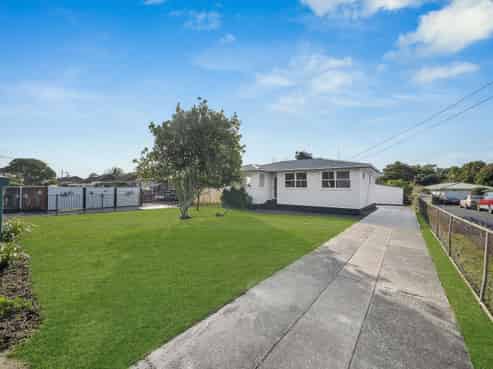 97 Tidal Road, Mangere