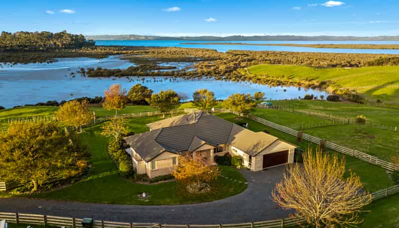 68D Tuparekura Road, South Head, Helensville