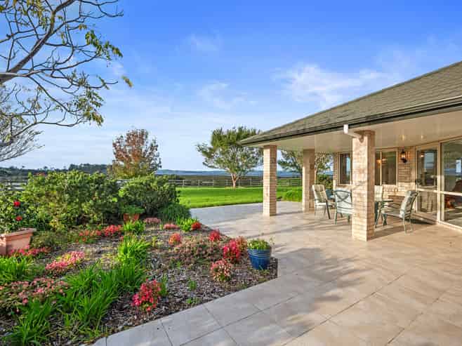68D Tuparekura Road, South Head, Helensville