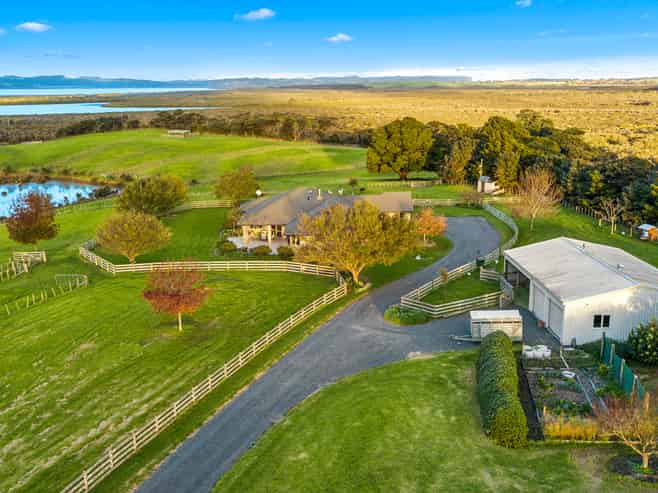 68D Tuparekura Road, South Head, Helensville