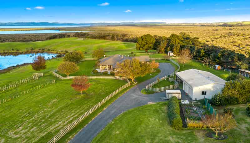 68D Tuparekura Road, South Head, Helensville