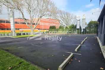 422 Sqm Retail In Mt Wgtn