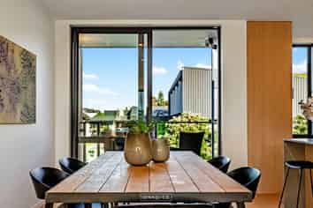 27 Amber Court, Stonefields