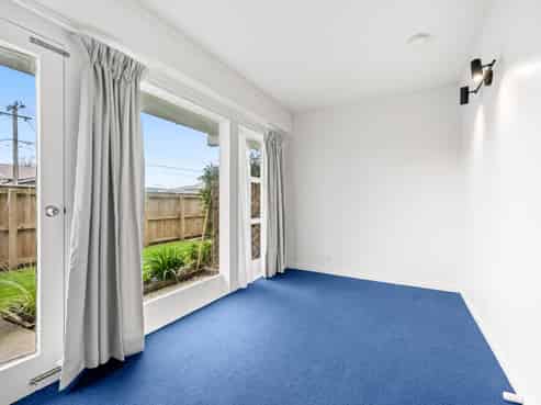 2/25 Britannia Street, Petone