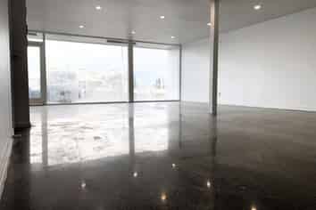 892m2 Light Industrial Gem | Mount Roskill
