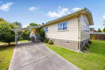 46 Lawrence Crescent, Manurewa East