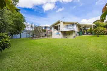 46 Lawrence Crescent, Manurewa East