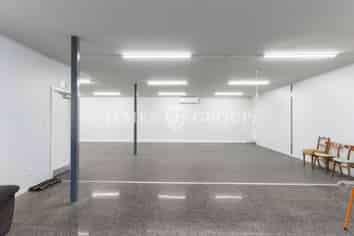 RARE PRISTINE OPEN PLAN SPACE IN KINGSLAND
