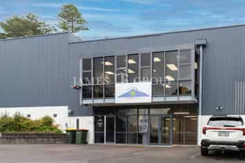 RARE PRISTINE OPEN PLAN SPACE IN KINGSLAND