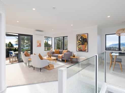319 Princes Drive, Britannia Heights