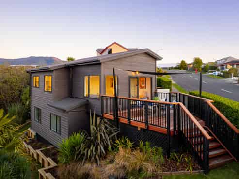 319 Princes Drive, Britannia Heights