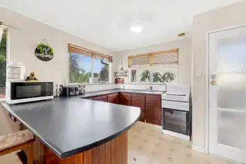 53 Kindergarten Drive, Conifer Grove