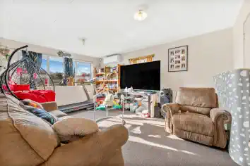 53 Kindergarten Drive, Conifer Grove