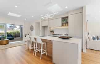 45 Chamberlain Road, Massey