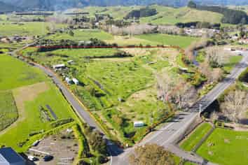 18 Neavesville Road, Puriri