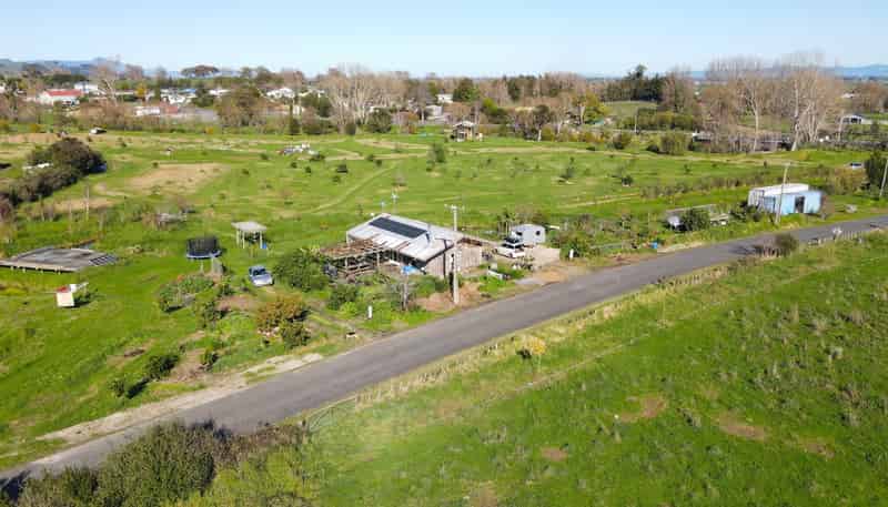 18 Neavesville Road, Puriri