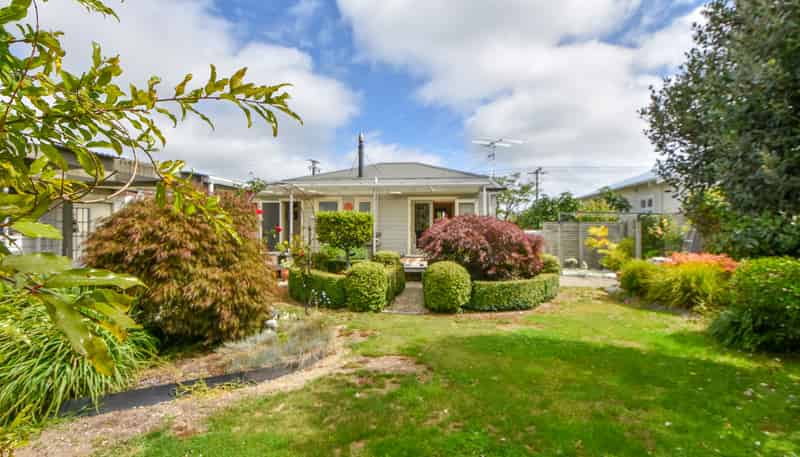 20 Rhodes Street, Carterton