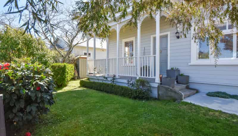 20 Rhodes Street, Carterton