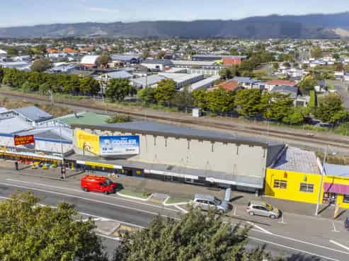 Exceptional multi-tenanted investment opportunity
