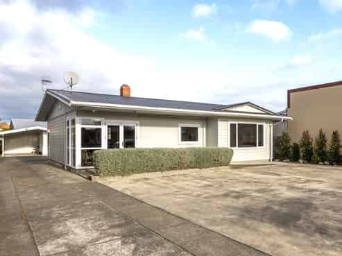 1003 Tomoana Road, Mahora