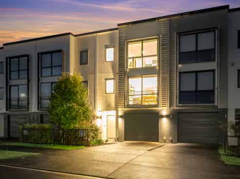 30 Matairangi Avenue, Totara Heights