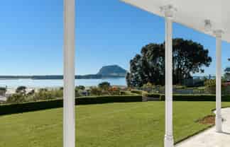 93 Waratah Street, Matua