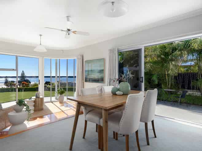 93 Waratah Street, Matua