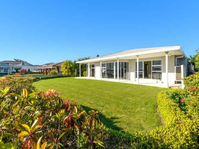 93 Waratah Street, Matua