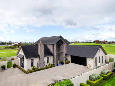 10 Peninsula Point, Huntington