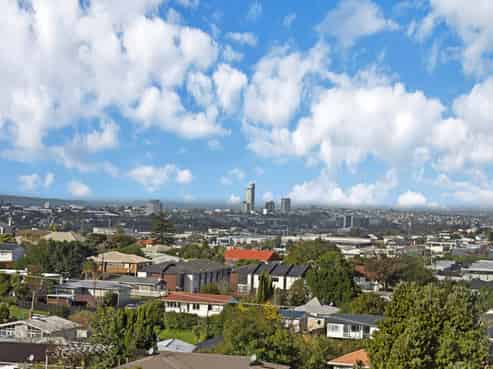 201/318 Wairau Road, Glenfield