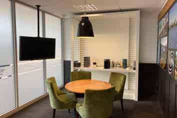 Retail/Office Space in Prime Hamilton CBD Location